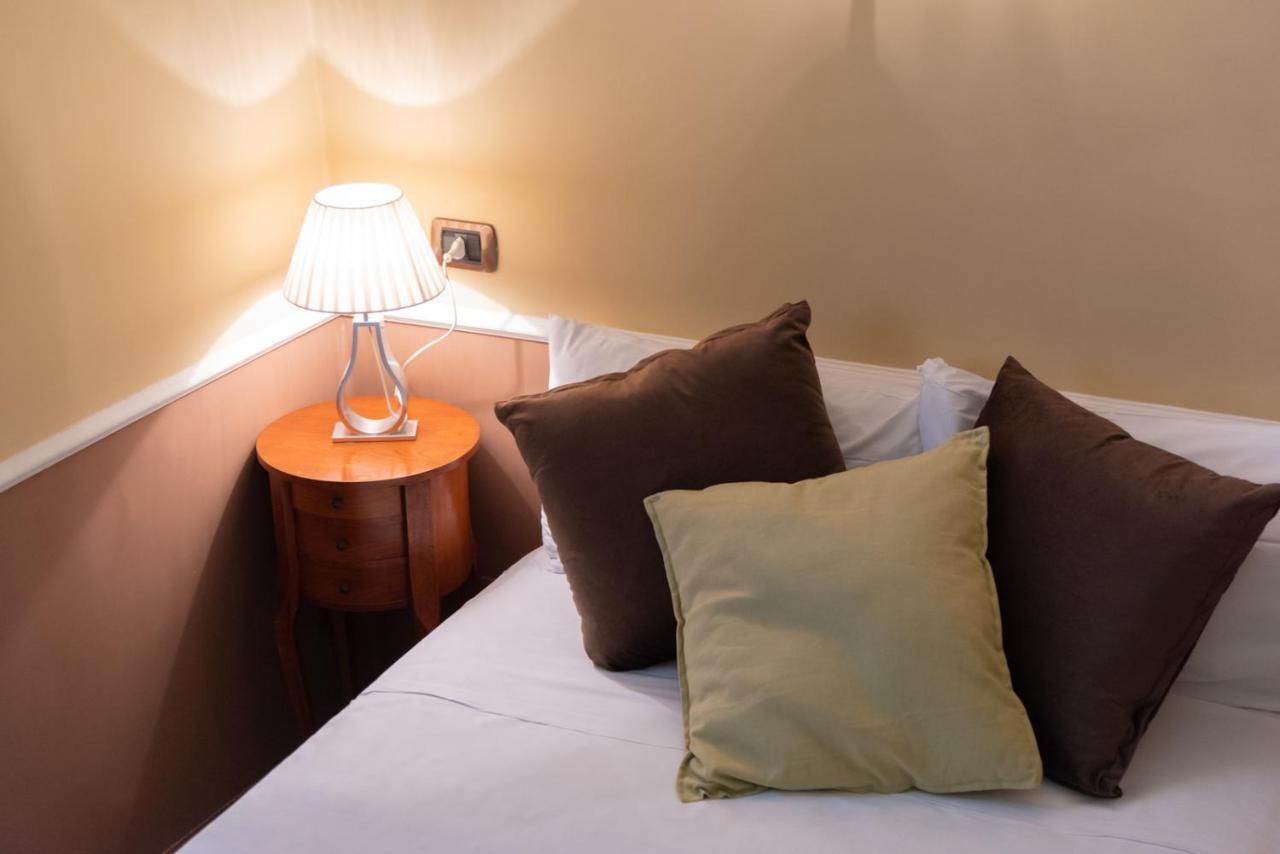 Hotel Suite Ares Napoli Dış mekan fotoğraf