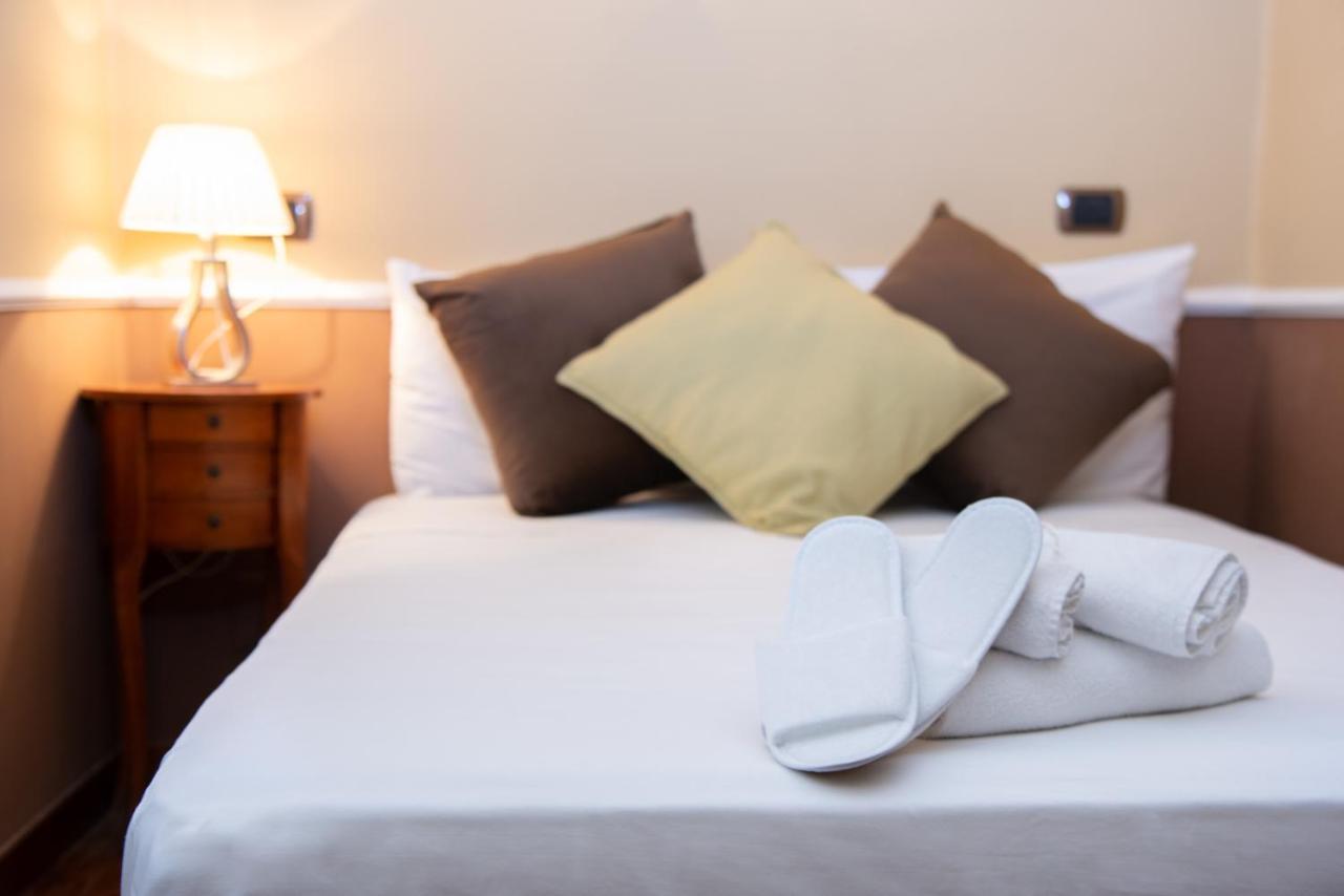 Hotel Suite Ares Napoli Dış mekan fotoğraf