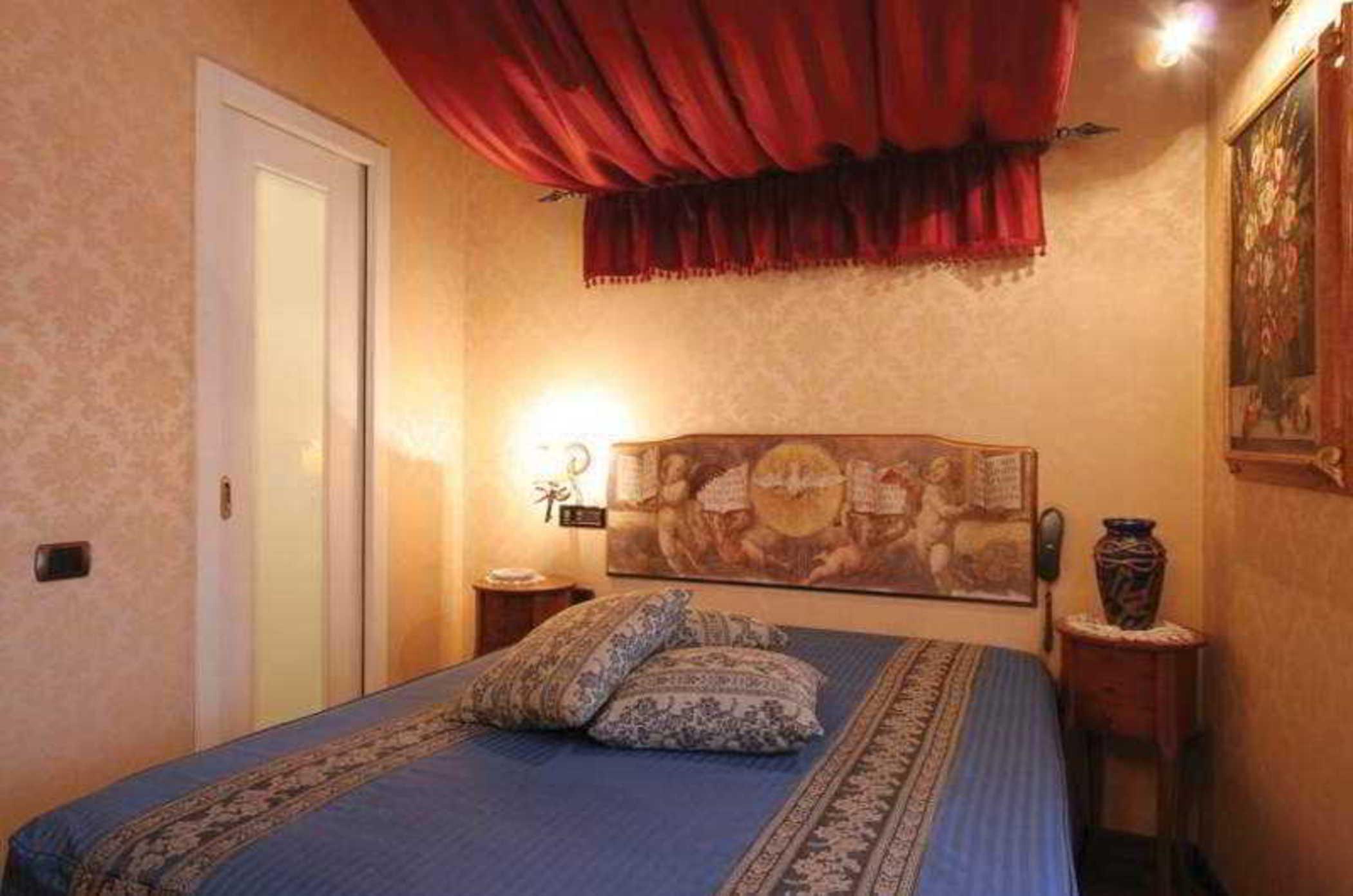 Hotel Suite Ares Napoli Oda fotoğraf