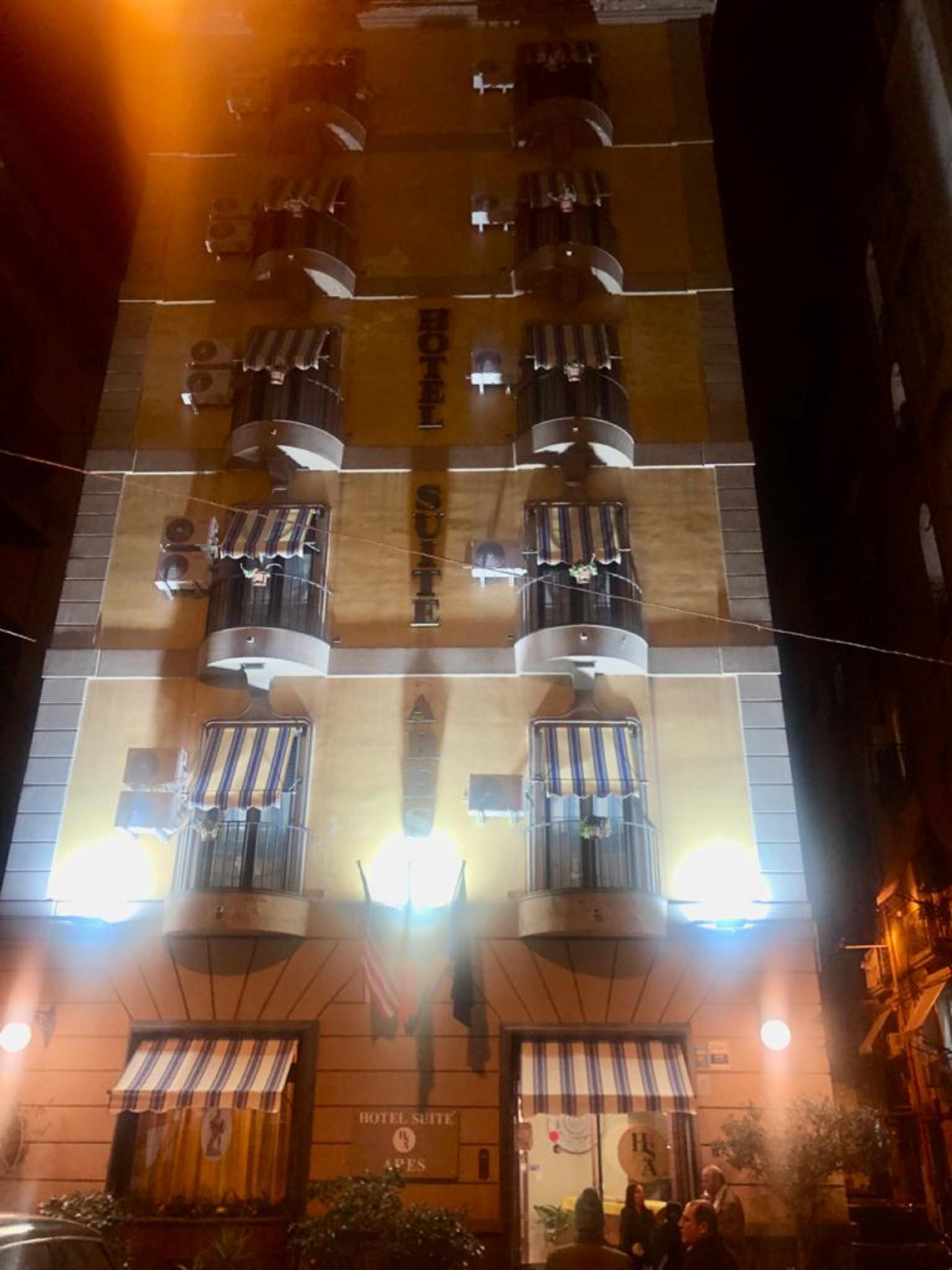 Hotel Suite Ares Napoli Dış mekan fotoğraf